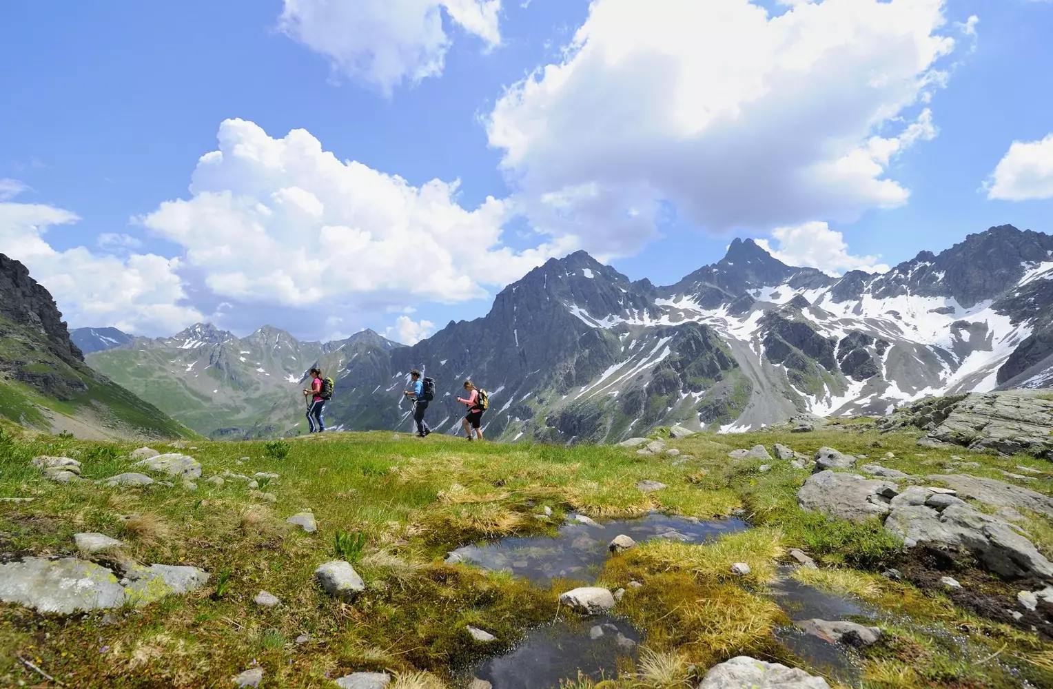 Wanderer im Sommer in St. Anton